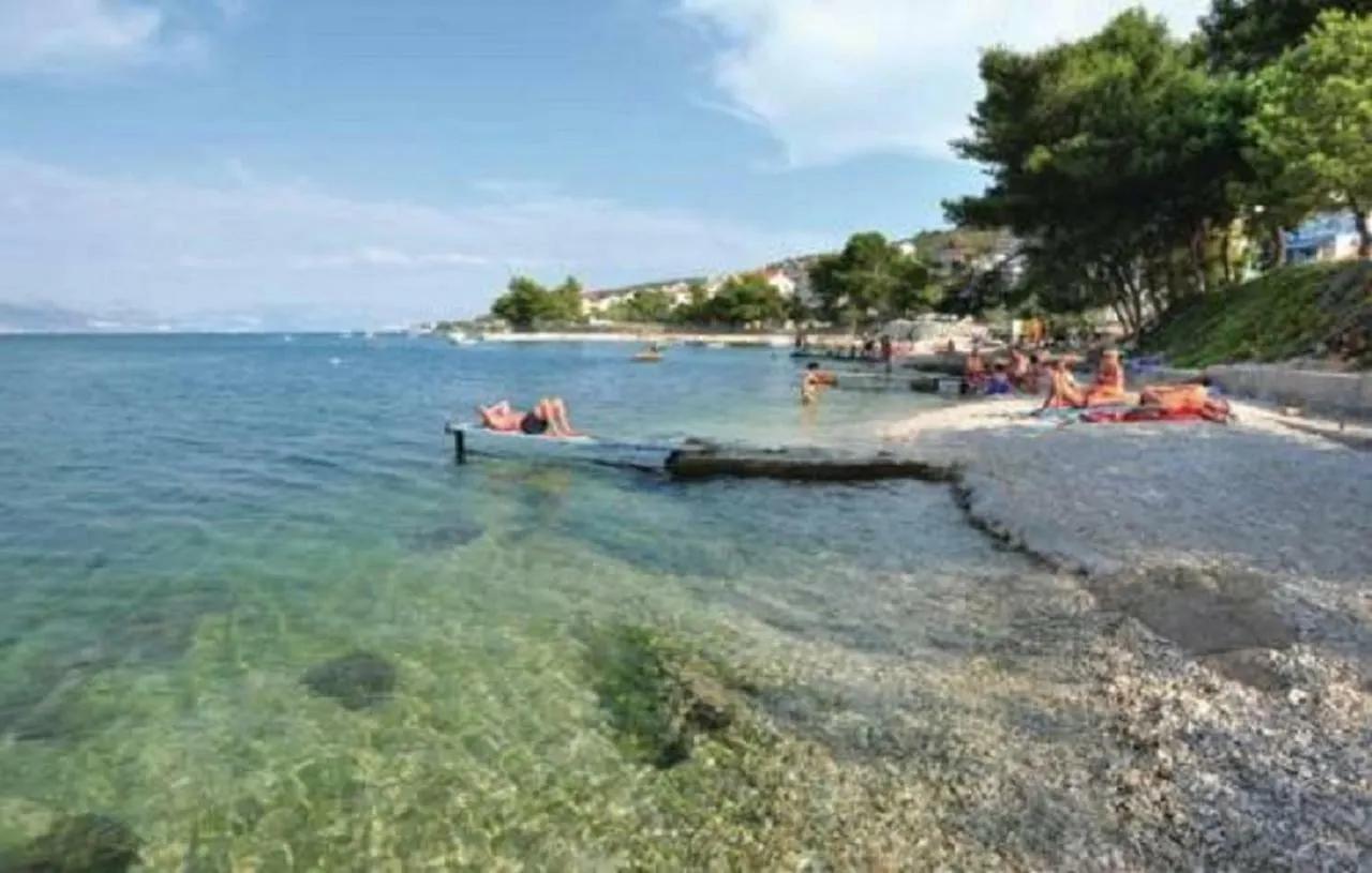 Apartment Lucky Star - 2 Bedroom, Sea View, Gated Yard, Free Parking, Bbq Trogir Croatia